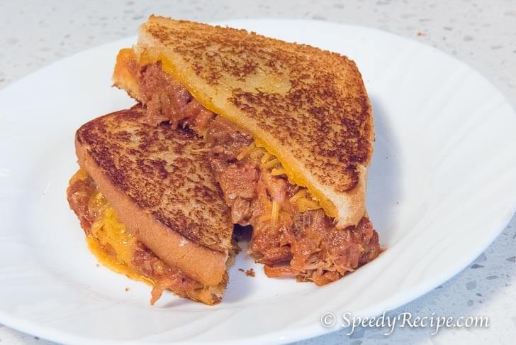 How to Make Pulled Pork Grilled Cheese