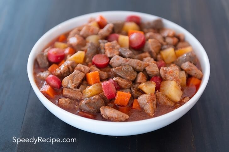 Pork Menudo with Hotdog Recipe - speedyrecipe.com